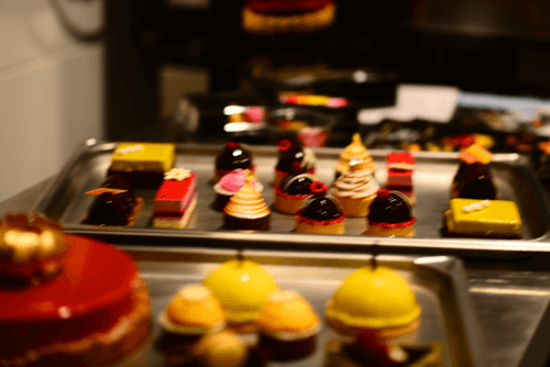 Irinox showcased cakes from De Toni Patisserie & Bakery