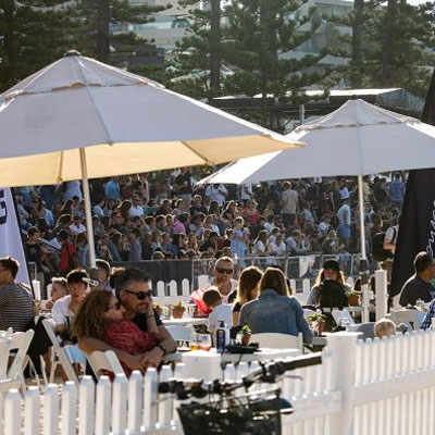 serving delicious food on Manly beach