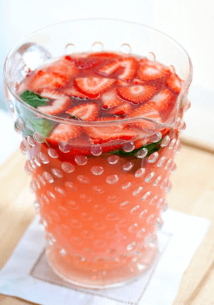 Easy Pitcher Cocktail Recipe: Strawberry Basil Margaritas