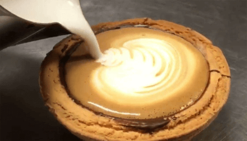 PieFee: A coffee served in a pie crust